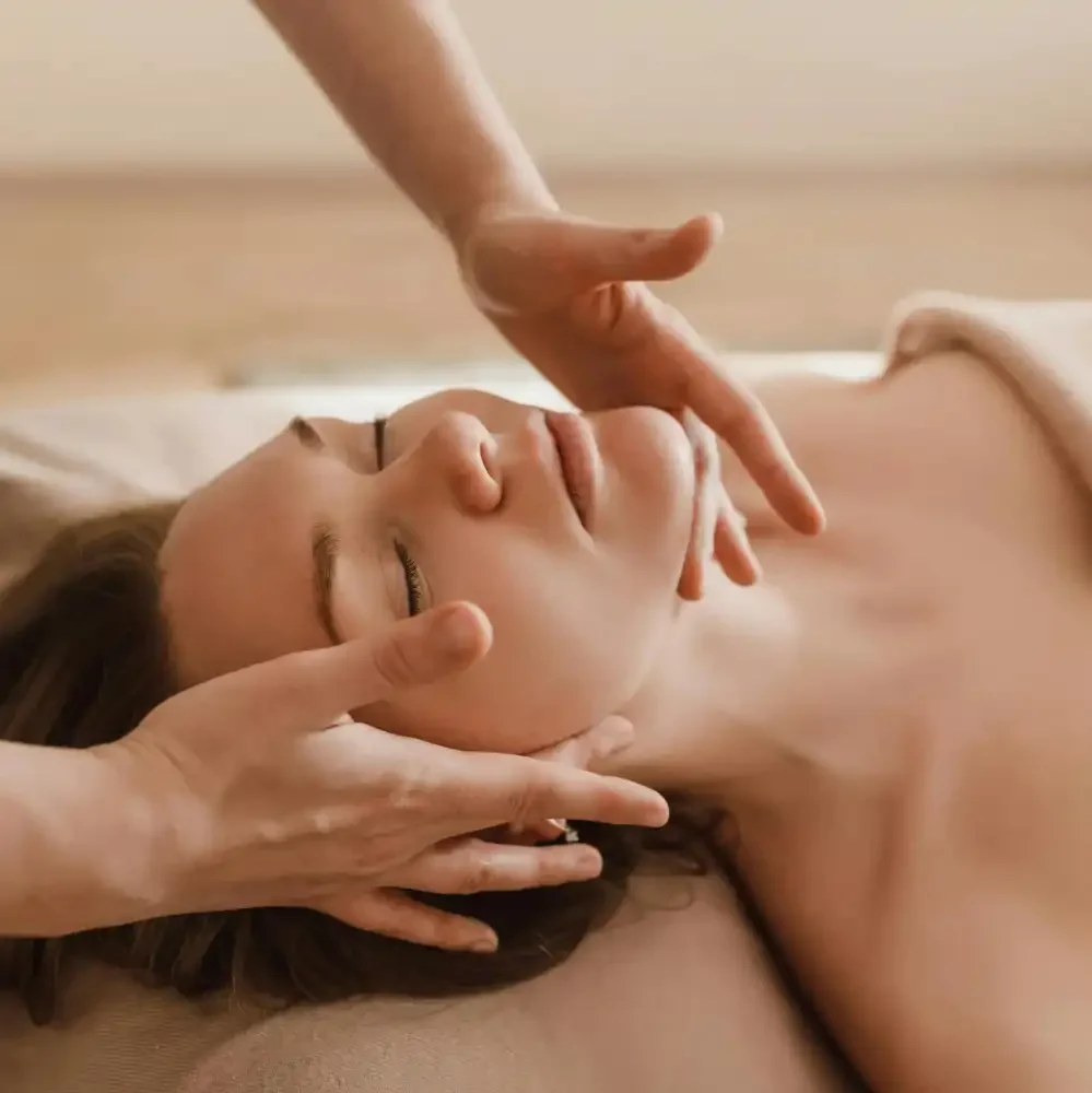 elnazbeautycenter7